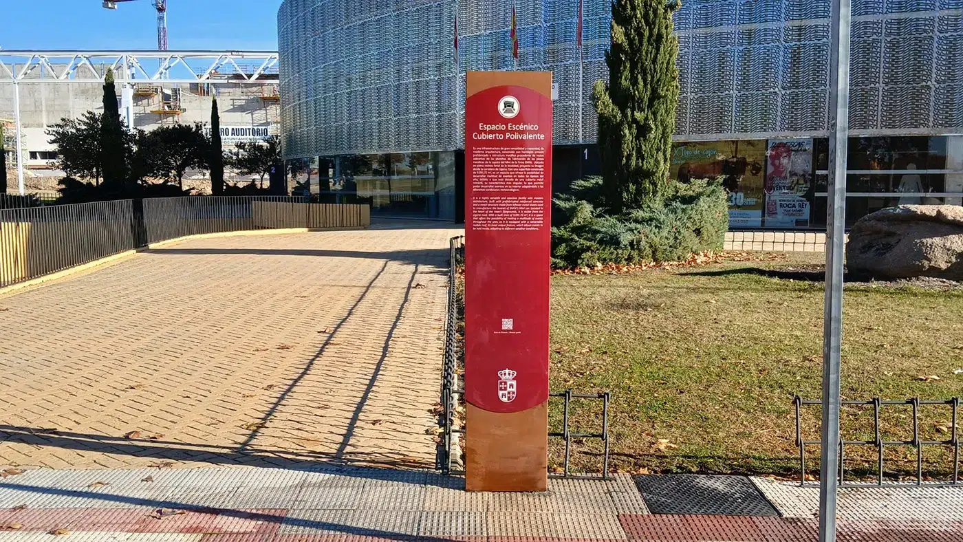 Nuevos tótems informativos y elementos de señalización turística peatonal en Illescas situados en el casco urbano (1)