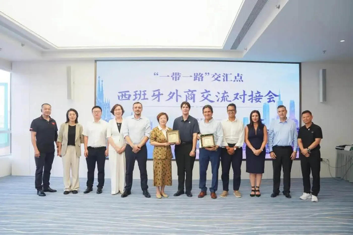 Representantes del Ayuntamiento de Yuncos durante el viaje a China para presentar el municipio ante potenciales inversores