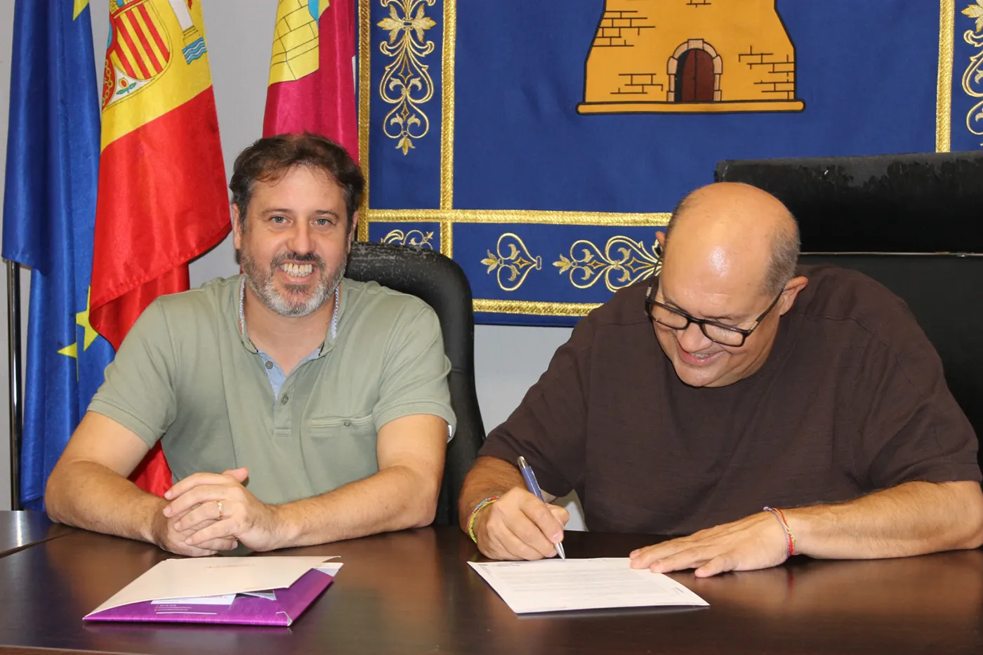 villalluenga firma convenio 2